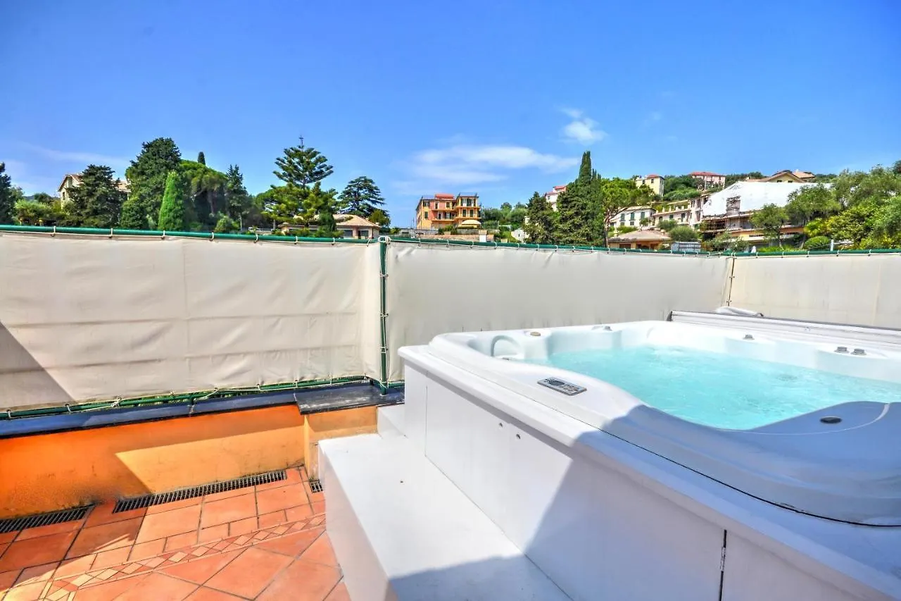 Penthouse Marina-Seaview Jacuzzi And Terrace Lägenhet Rapallo