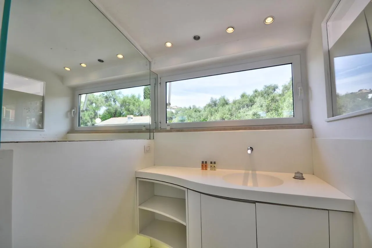 Penthouse Marina-Seaview Jacuzzi And Terrace Apartment Rapallo