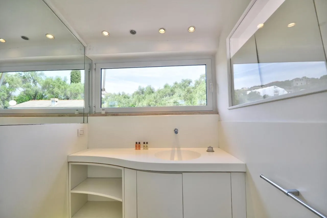 Penthouse Marina-Seaview Jacuzzi And Terrace Apartment Rapallo